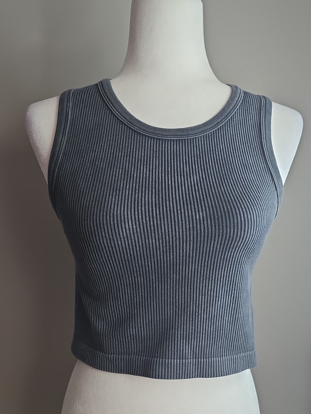 Ribbed Sleeveless Crop Tank Top - Charcoal Gray